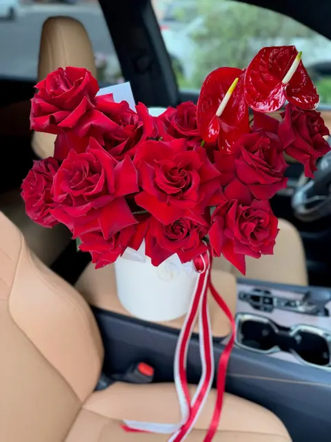Crimson Romance, 25 red roses, Aroma Flowers Las Vegas