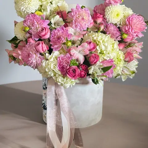 Hydrangea & Rose Serenity, white hydrangea box, Aroma Flowers Las Vegas