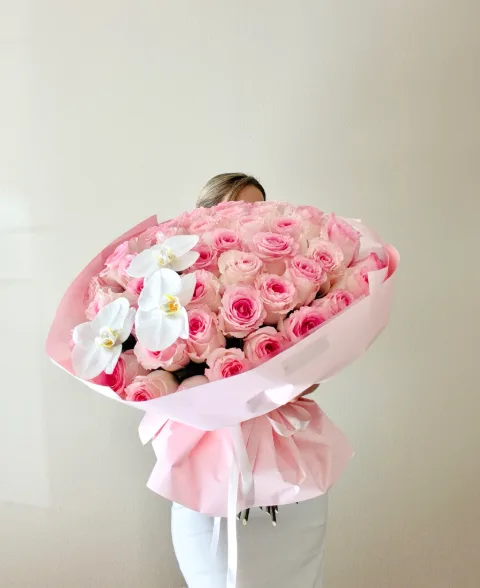 Pink Enchantment Rose Bouquet, another angle