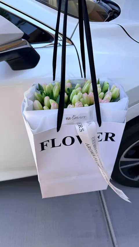 Soft Pink Tulip Bouquet, another angle