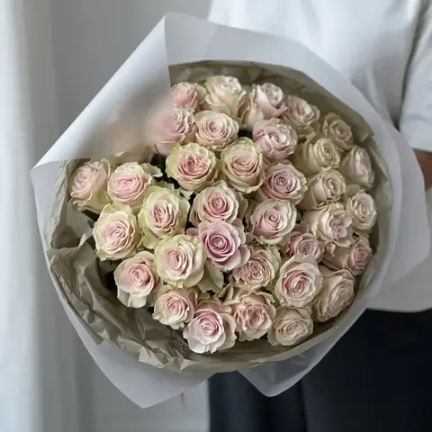 Whispering Blush, 50 pink roses, Aroma Flowers Las Vegas